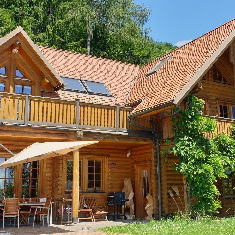 Cosy Spacious Wooden Chalet Na Hrib Stiska Vas Eksteriør billede