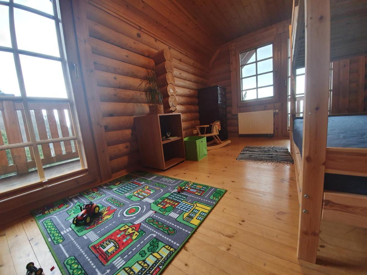 Cosy Spacious Wooden Chalet Na Hrib Stiska Vas Eksteriør billede